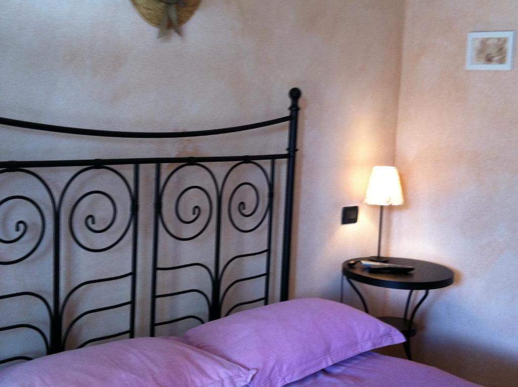 Agriturismo La Rocca Di Perti Finale Ligure Pokoj fotografie